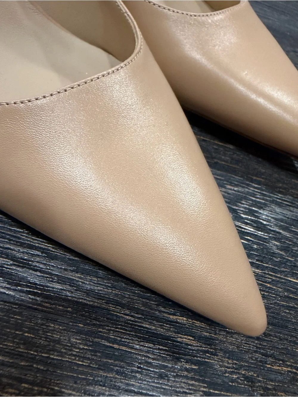 Stuart Weitzman Stuart Power 7.5 Leather Pumps